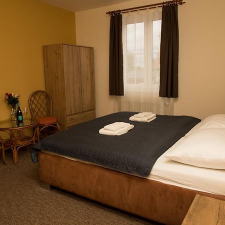 Valnovka Wellness Hotel Kamenice Bagian luar foto